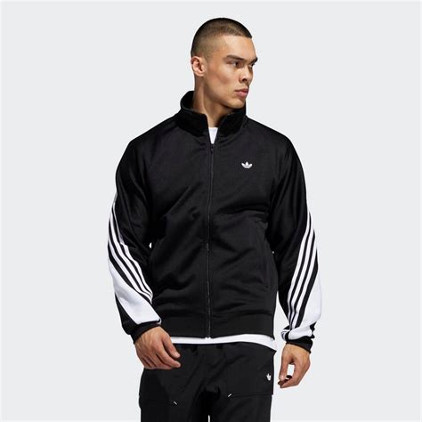 Adidas Jacken online entdecken 